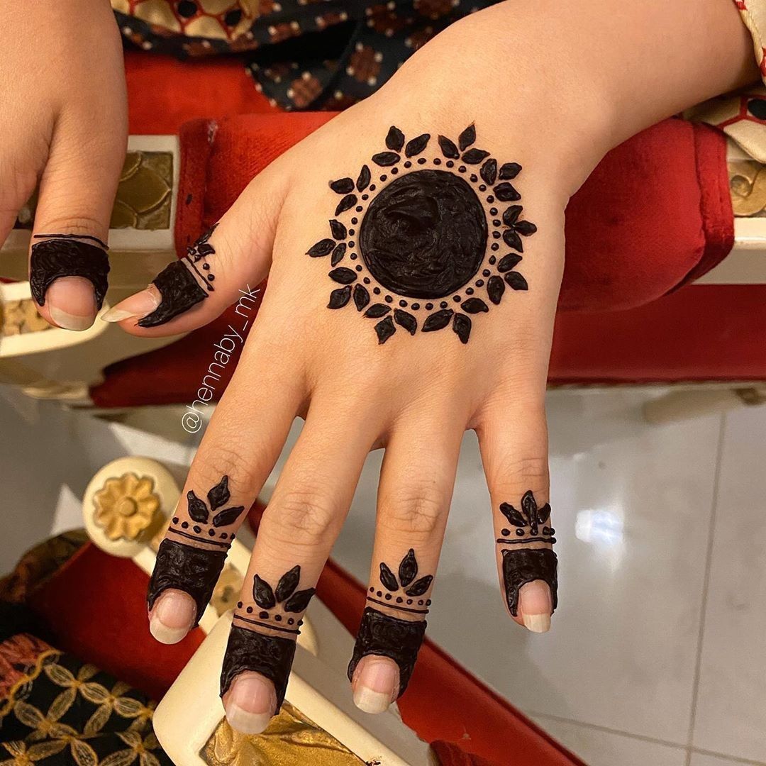 Mehndi Design 2022 Back Hand Simple Mehndi Tikki Gol Tattoos Intimate ...