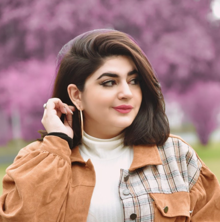 Top 10 YouTubers In Pakistan In 2021 Everyone Is Talking About!