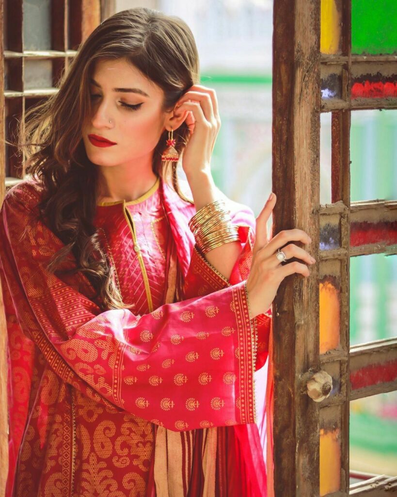 by.rooj - top fashion blogger in pakistan - daraz life